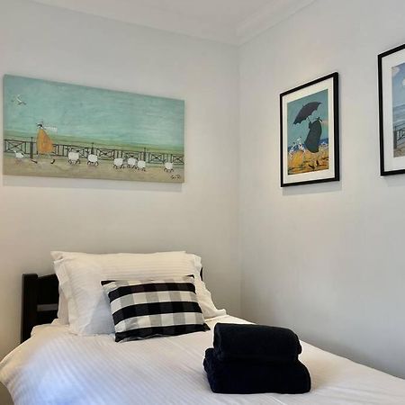 Lavender Apartment - Spacious Apartment Close To The Beach Deal Exterior photo