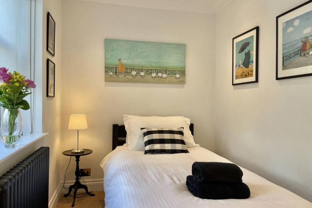 Lavender Apartment - Spacious Apartment Close To The Beach Deal Exterior photo